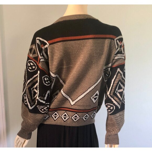 1980s Mens Sweater, Size Large, Alpine Hiking Print, Made in Bulgaria - Picture 4 of 7